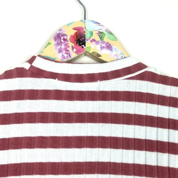 Mock-Neck Mauve Striped Knit Top - Picture 5 of 5